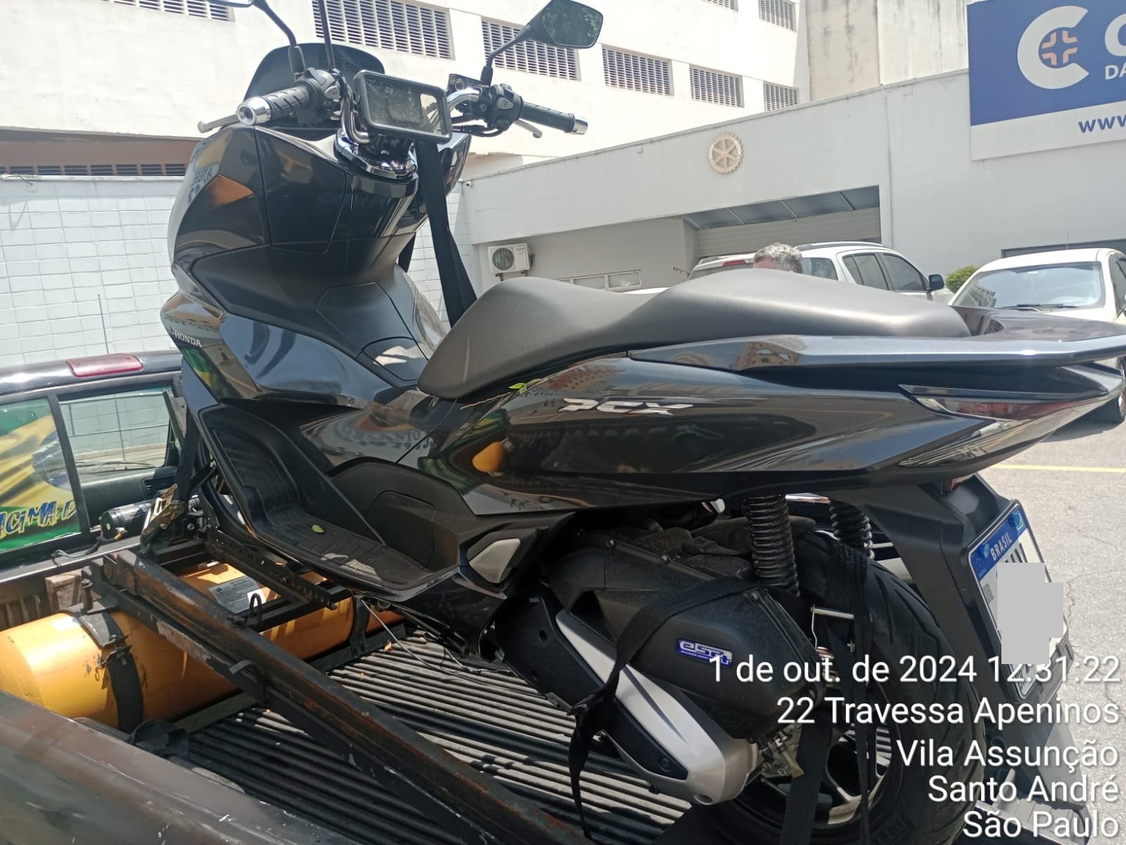 WhatsApp Image 2024-10-02 at 18.44.31_215bfa6f